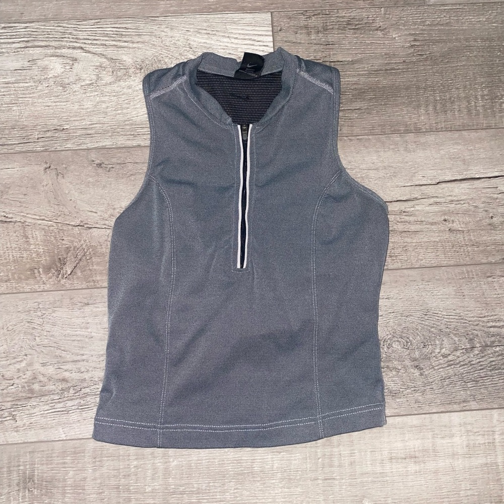 Nike Crop Top